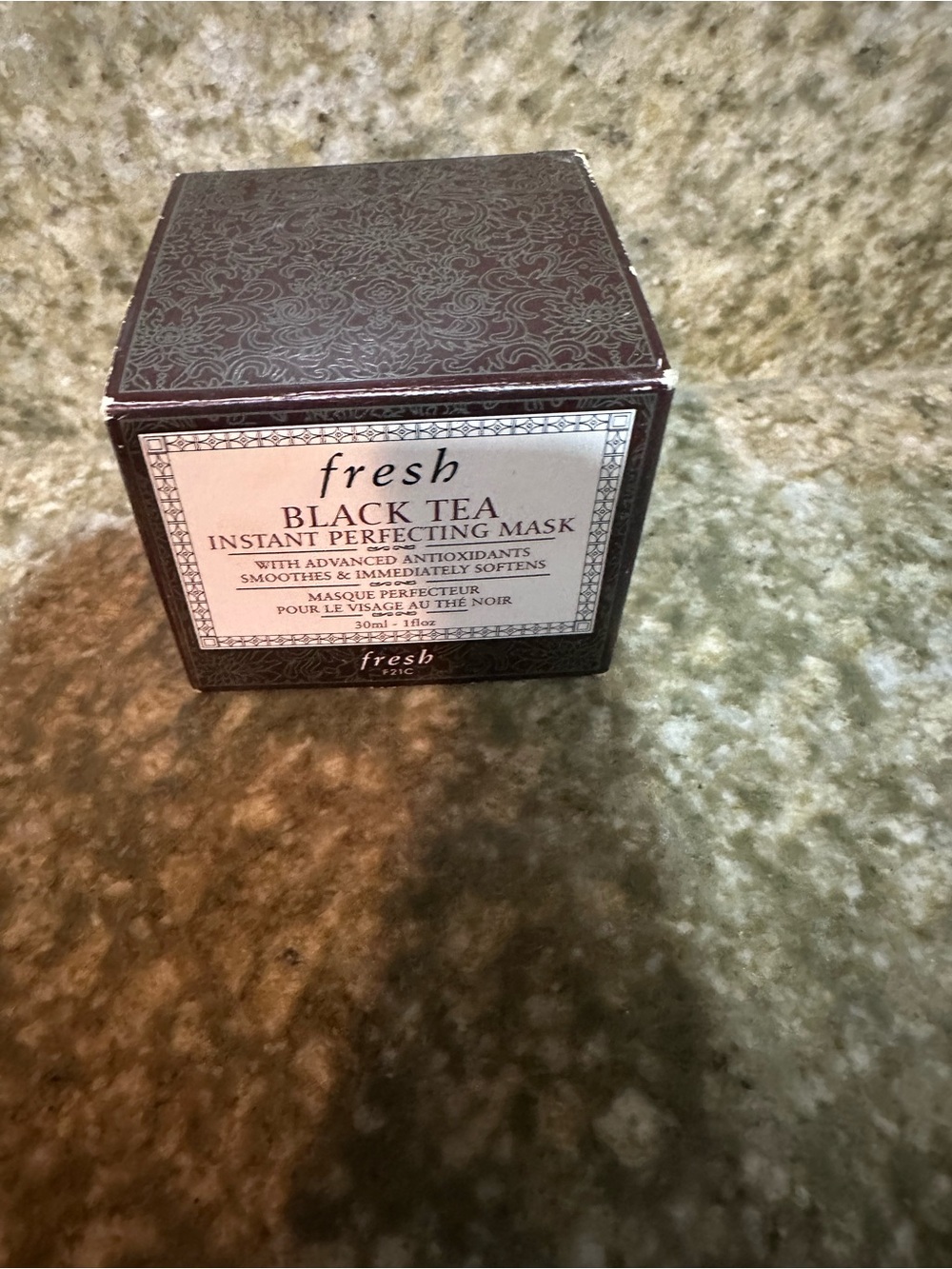 fresh Black Tea Instant Perfecting Mask - Brown Box Packaging